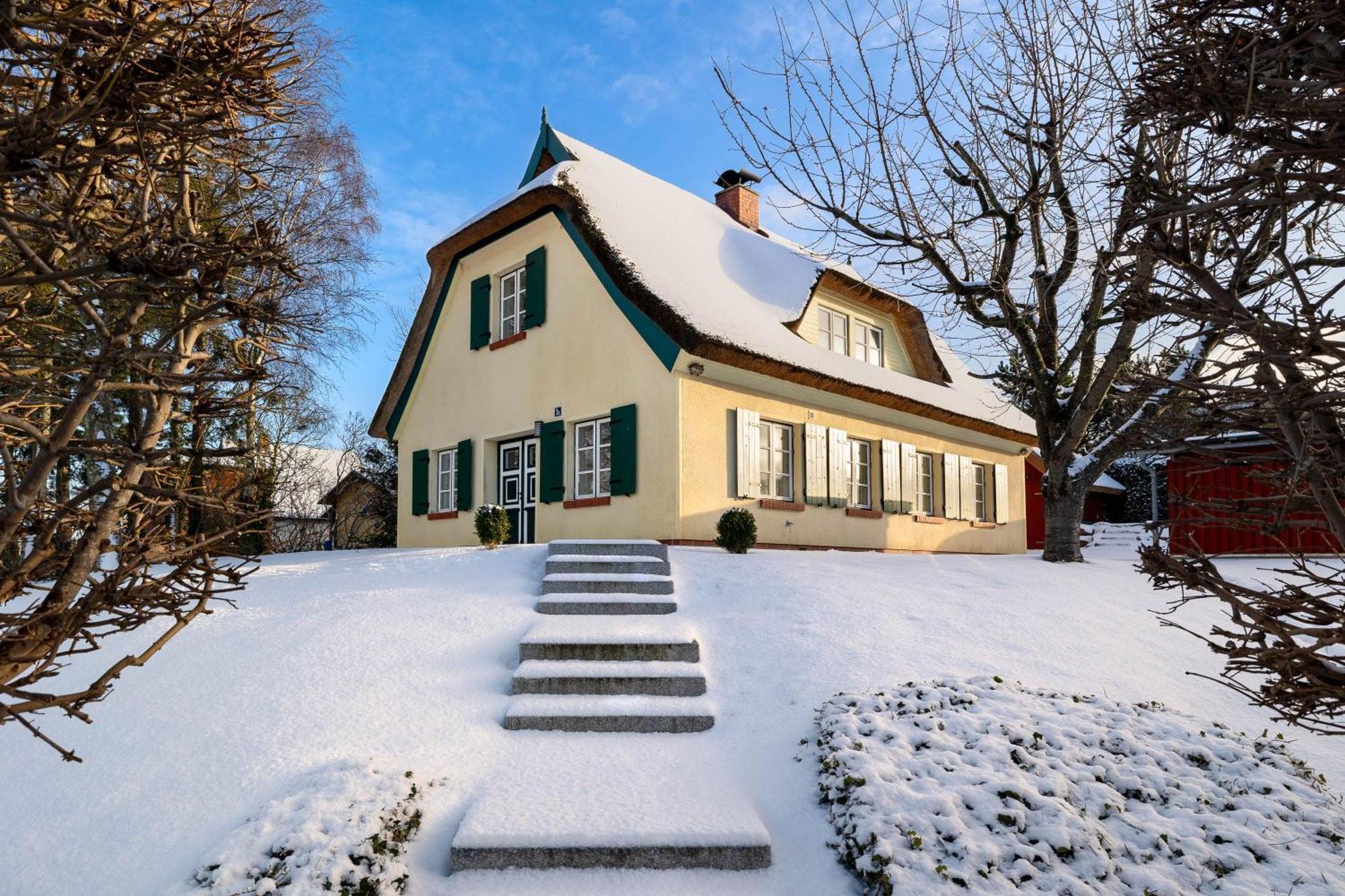 Ferienhaus Preetz 1A - Idylle Unter Reet Burtevitz Exteriör bild