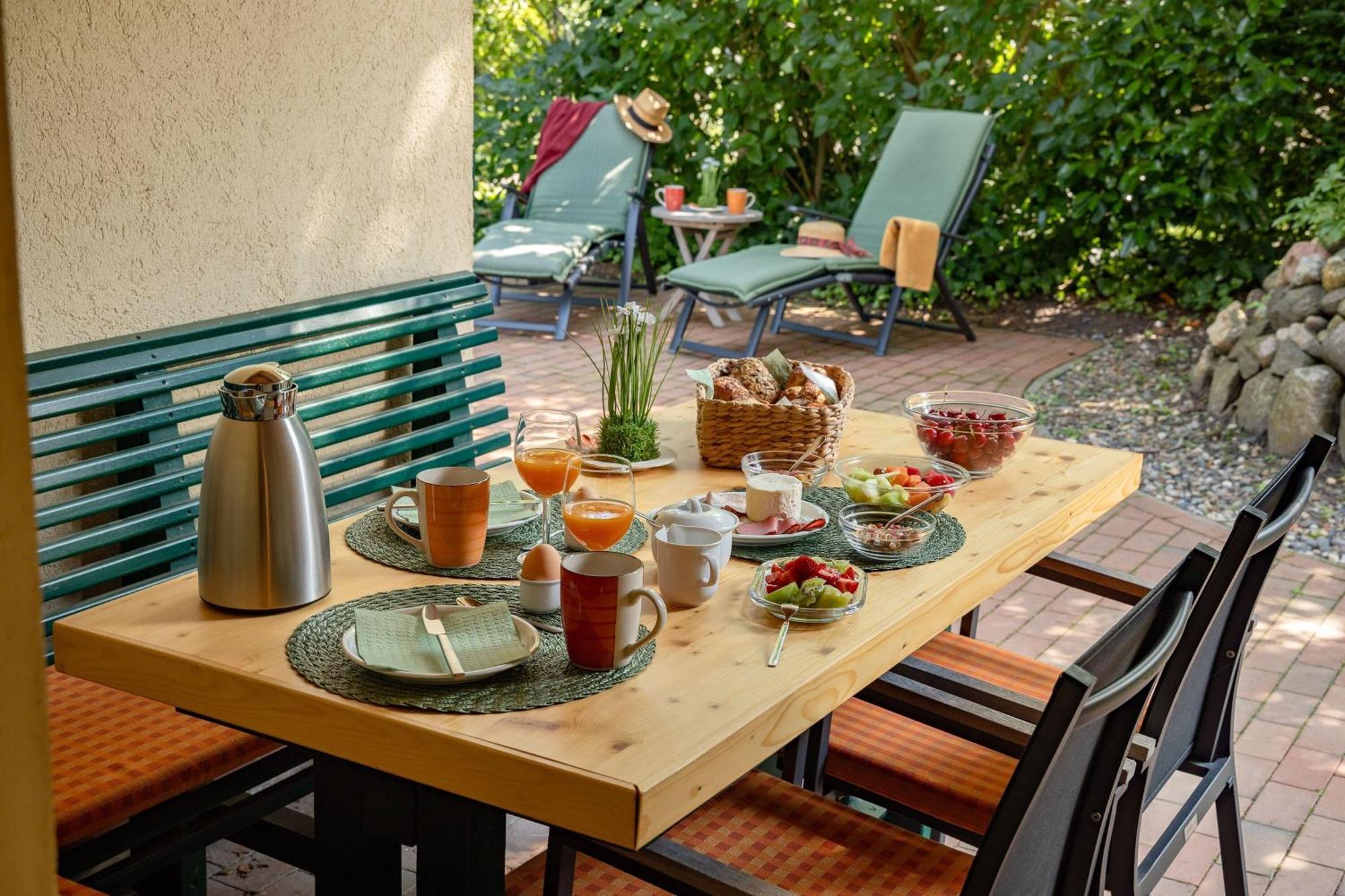 Ferienhaus Preetz 1A - Idylle Unter Reet Burtevitz Exteriör bild