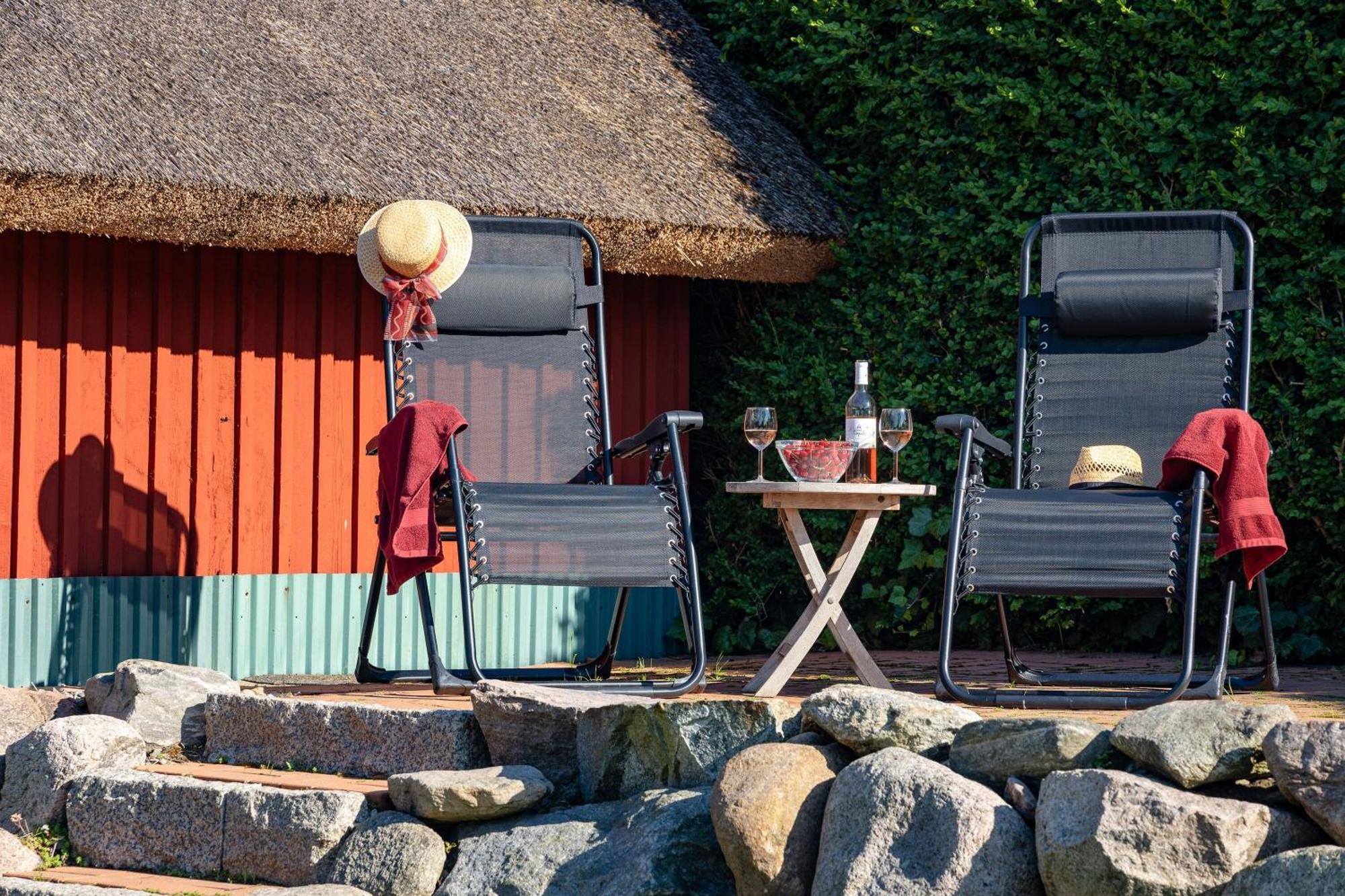 Ferienhaus Preetz 1A - Idylle Unter Reet Burtevitz Exteriör bild