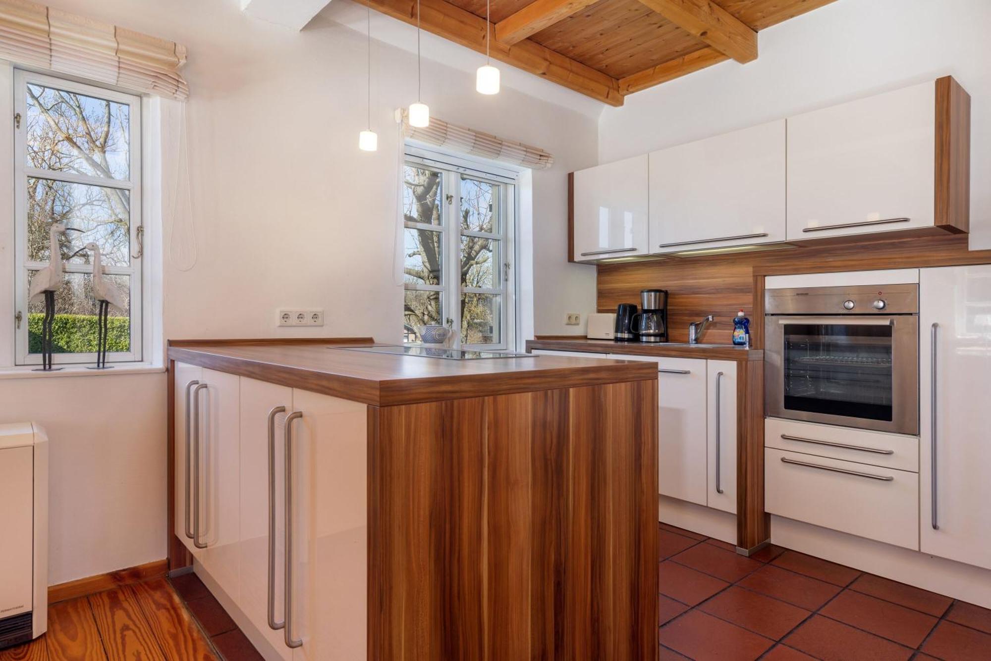 Ferienhaus Preetz 1A - Idylle Unter Reet Burtevitz Exteriör bild