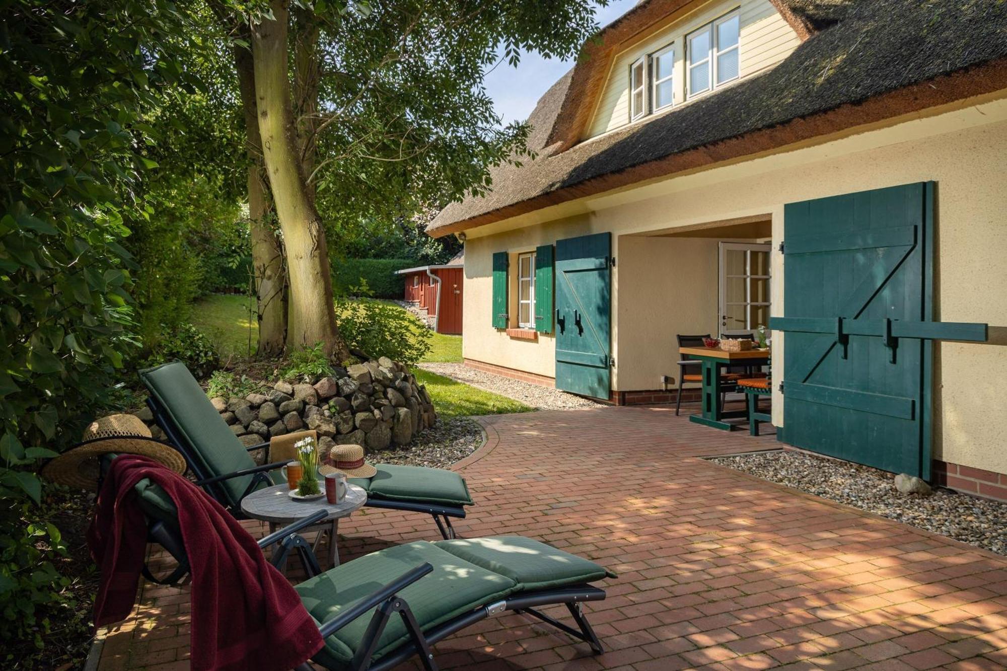 Ferienhaus Preetz 1A - Idylle Unter Reet Burtevitz Exteriör bild